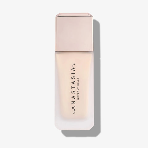 Impeccable Blurring Second-Skin Matte Foundation
